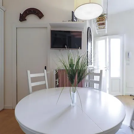 Contempora - Bilocale A Pochi Passi Piazza Baiamonti Apartman